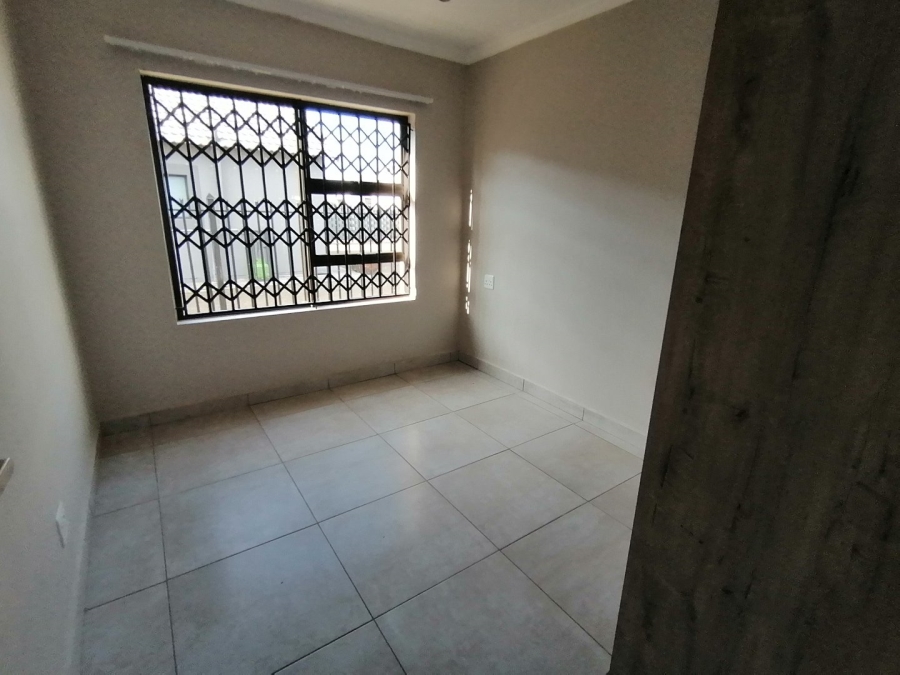 4 Bedroom Property for Sale in Bloemspruit Free State